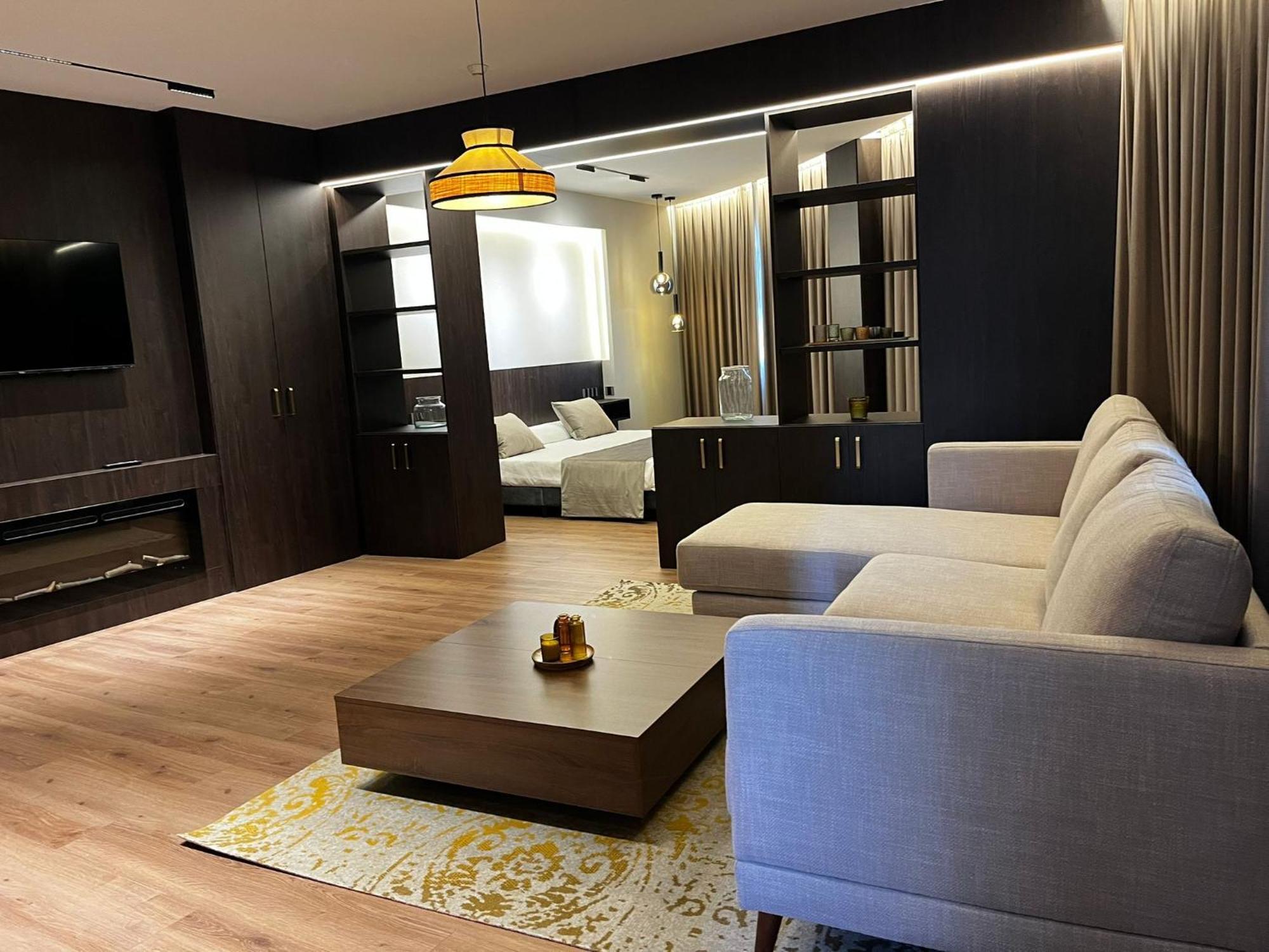 Hotel Reyes Ziries Albolote Εξωτερικό φωτογραφία