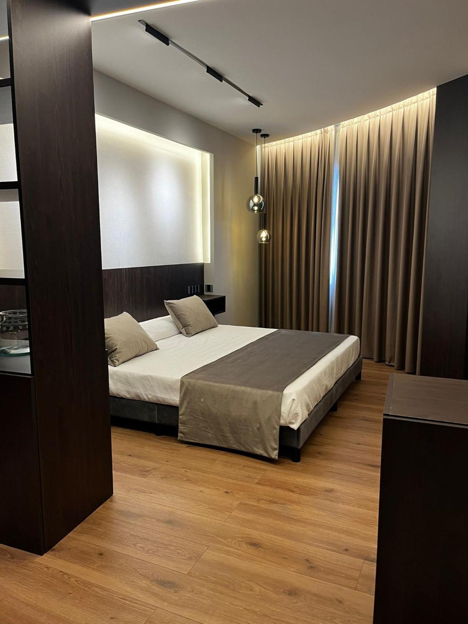 Hotel Reyes Ziries Albolote Εξωτερικό φωτογραφία