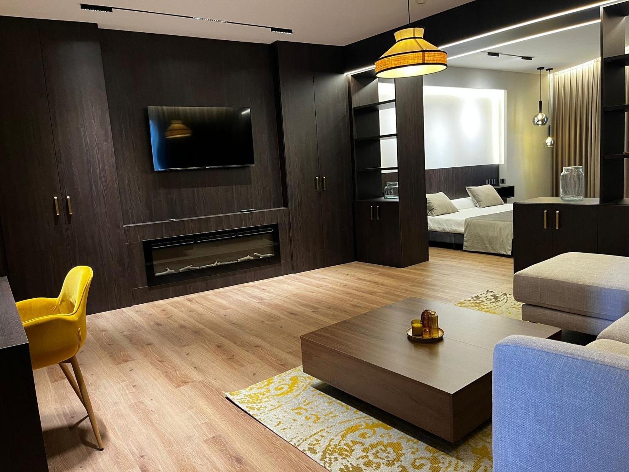 Hotel Reyes Ziries Albolote Εξωτερικό φωτογραφία